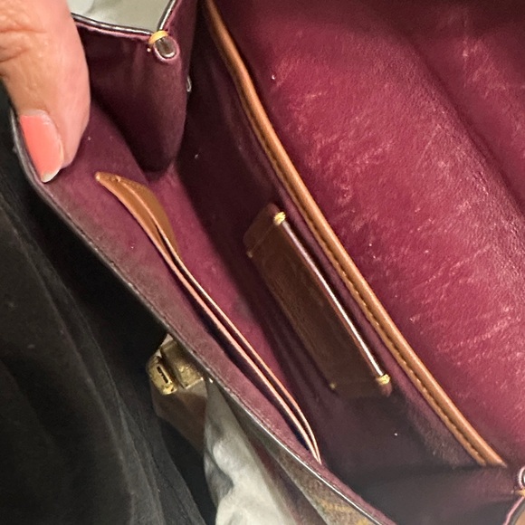 Coach Rainbow Signature Shoulder Bag - Picture 12 of 13